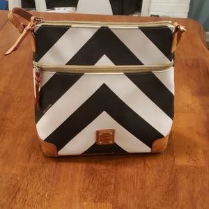Dooney & Bourke - Authentic